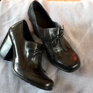 Born black heels sz 7.5